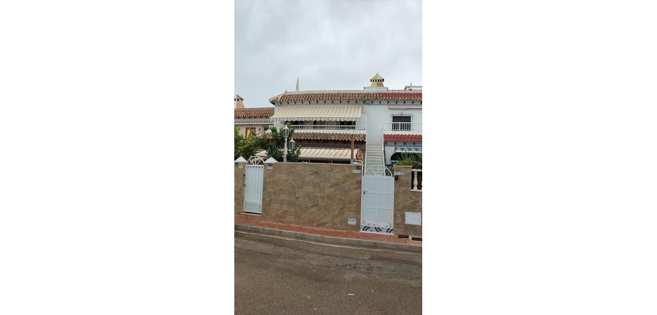 Herverkoop - Bungalow -
Torrevieja - Torreblanca