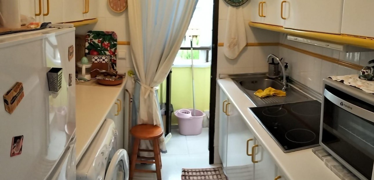 Herverkoop - Bungalow -
Torrevieja - Torreblanca