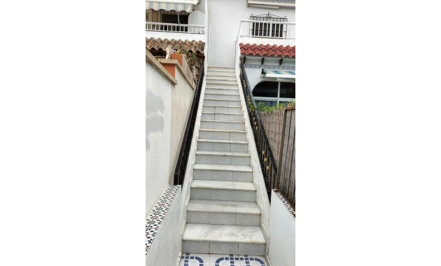 Herverkoop - Bungalow -
Torrevieja - Torreblanca