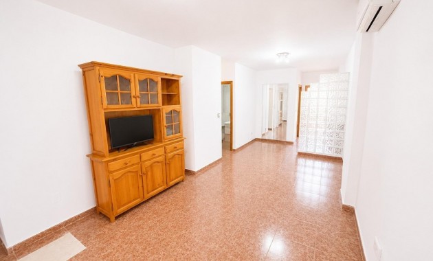 Herverkoop - Appartement / flat -
Torrevieja - Centro