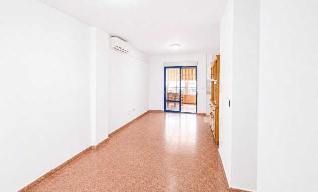 Herverkoop - Appartement / flat -
Torrevieja - Centro