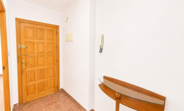 Herverkoop - Appartement / flat -
Torrevieja - Centro