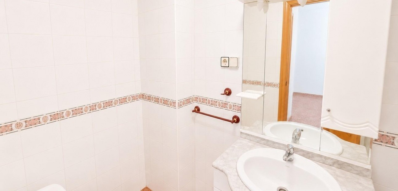 Herverkoop - Appartement / flat -
Torrevieja - Centro