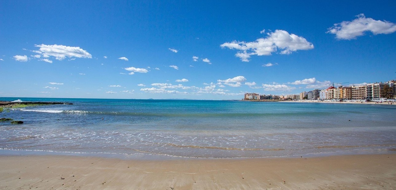 Herverkoop - Appartement / flat -
Torrevieja - Centro