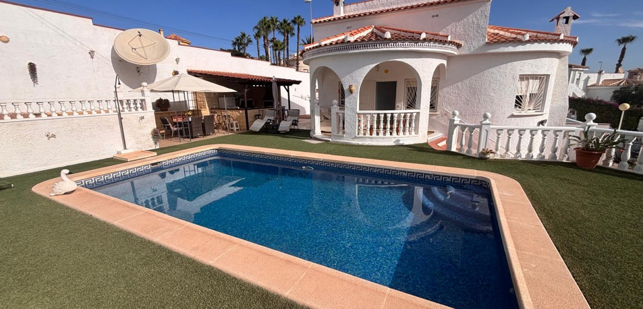 Herverkoop - Detached Villa -
Ciudad Quesada - La Marquesa