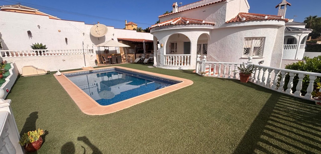 Herverkoop - Detached Villa -
Ciudad Quesada - La Marquesa