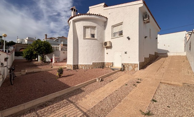 Herverkoop - Detached Villa -
Ciudad Quesada - La Marquesa