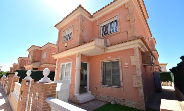 Herverkoop - Detached Villa -
Orihuela Costa - Playa Flamenca