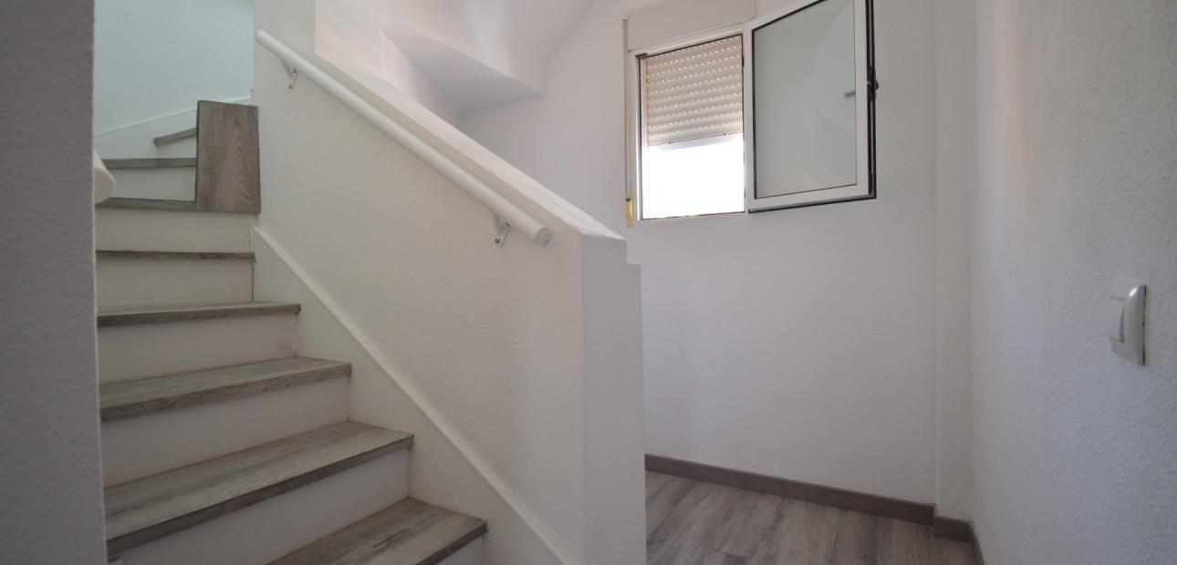 Herverkoop - Detached Villa -
Orihuela Costa - Playa Flamenca