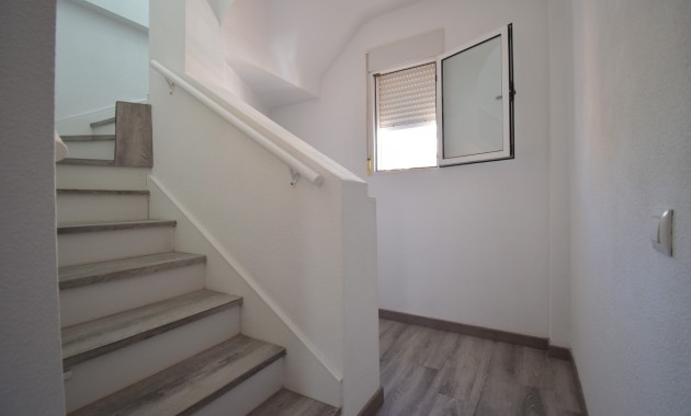 Herverkoop - Detached Villa -
Orihuela Costa - Playa Flamenca