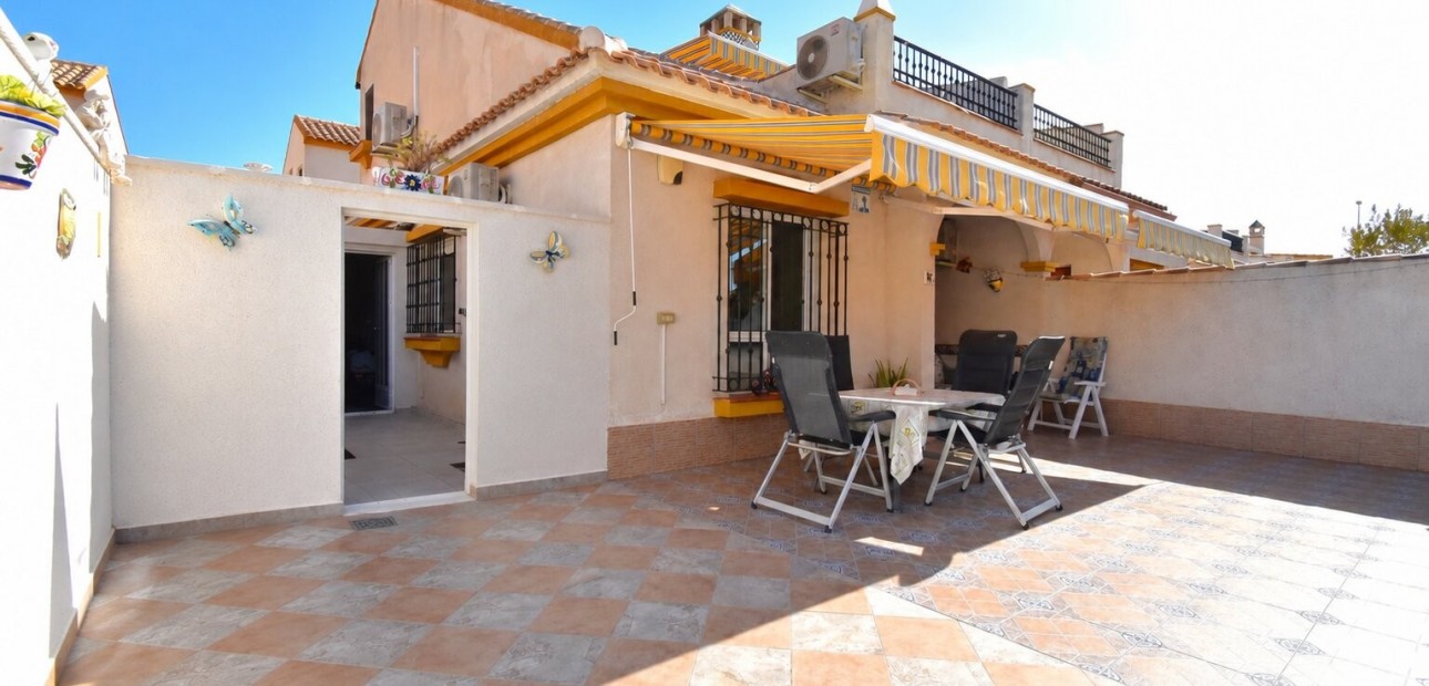 Herverkoop - Semi Detached Villa -
Orihuela Costa - La Zenia