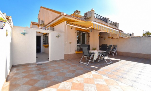 Herverkoop - Semi Detached Villa -
Orihuela Costa - La Zenia