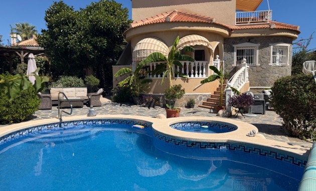Sale - Villa -
Rojales - Lo Pepin