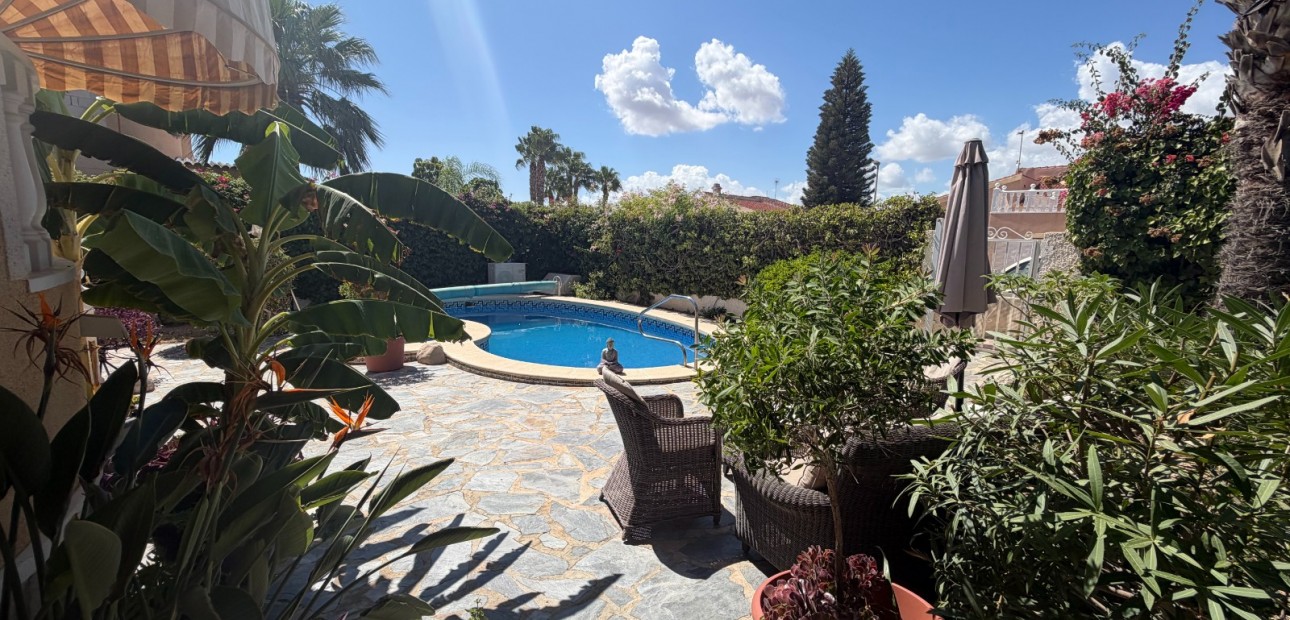 Sale - Villa -
Rojales - Lo Pepin