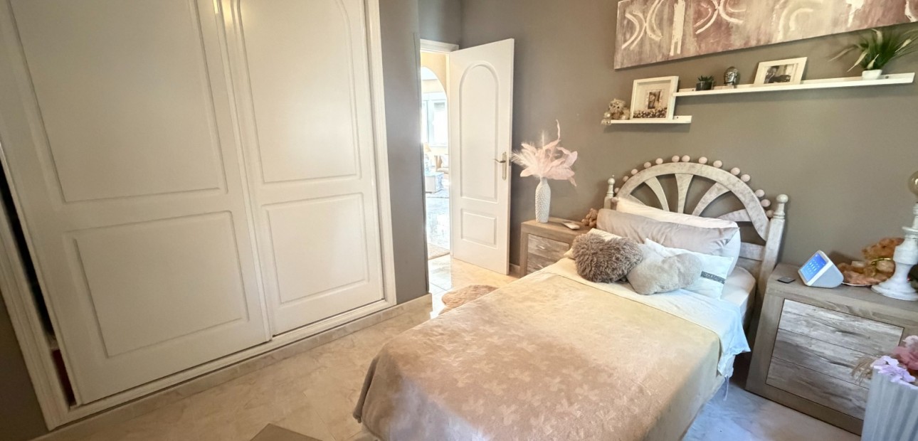 Sale - Villa -
Rojales - Lo Pepin