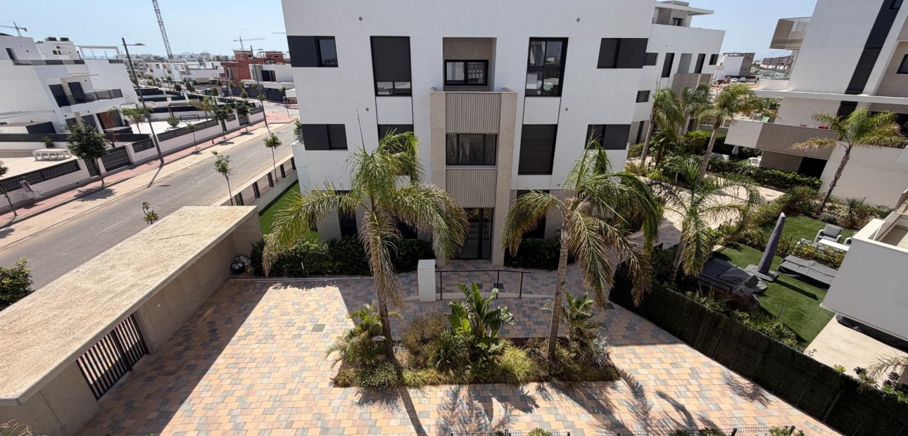 Sale - Apartment / flat -
Los Alcázares - Dolores de Pacheco-Santa Rosalía