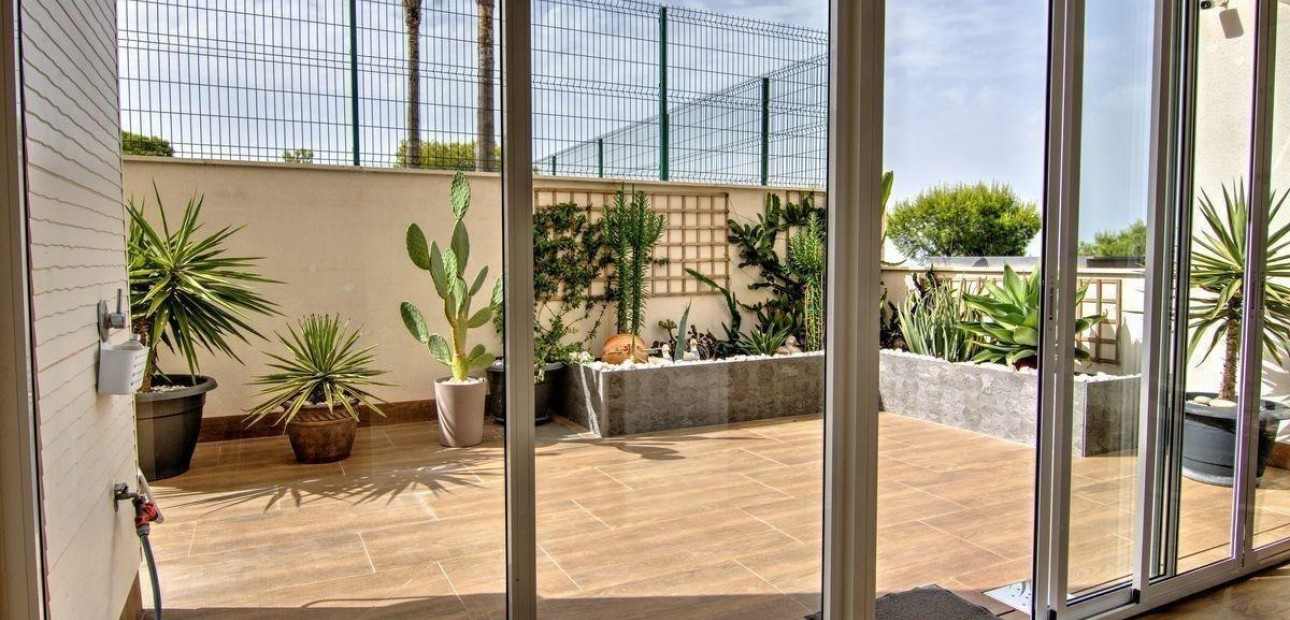 Sale - Villa -
San Miguel de Salinas - Cerro del Sol