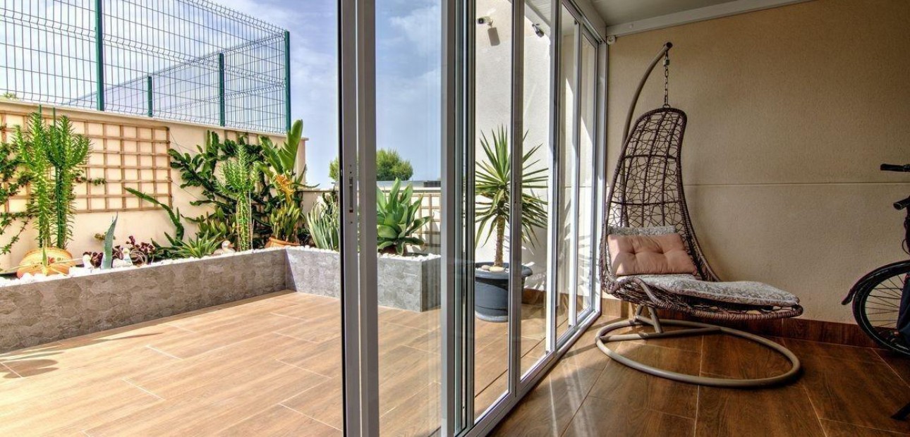 Sale - Villa -
San Miguel de Salinas - Cerro del Sol