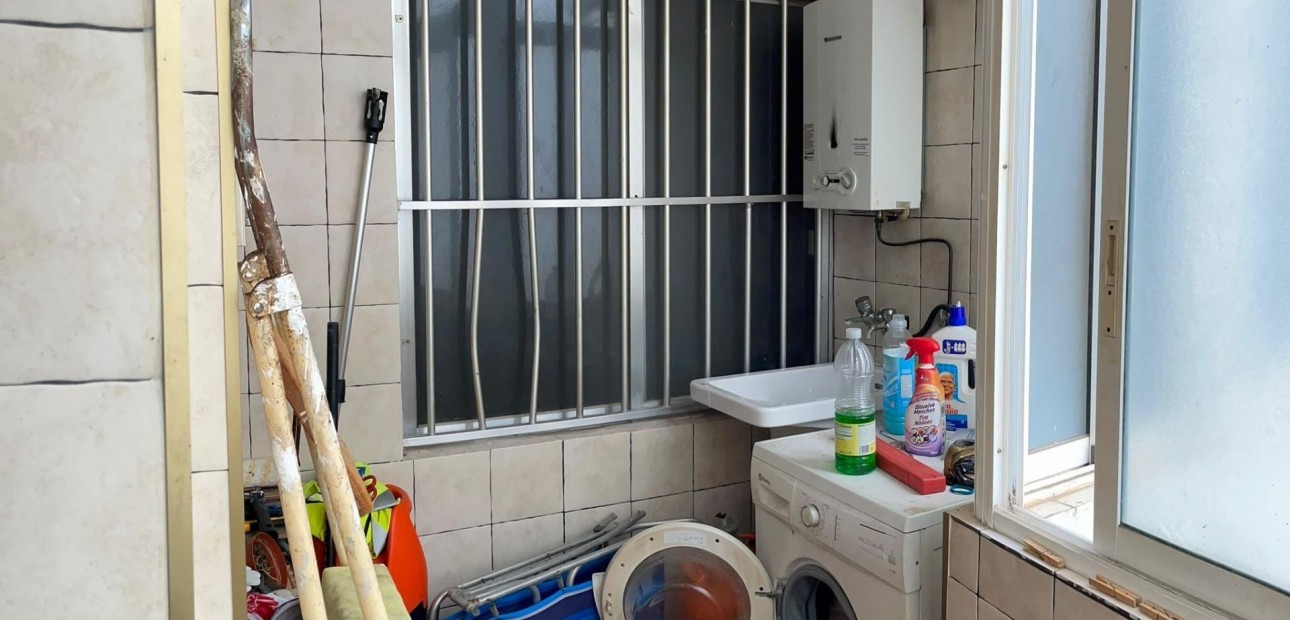 Sale - Apartment / flat -
Torrevieja - Acequion