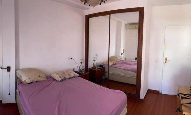 Sale - Apartment / flat -
Torrevieja - Acequion