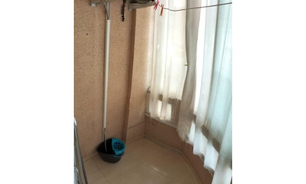 Sale - Apartment / flat -
Torrevieja - Centro
