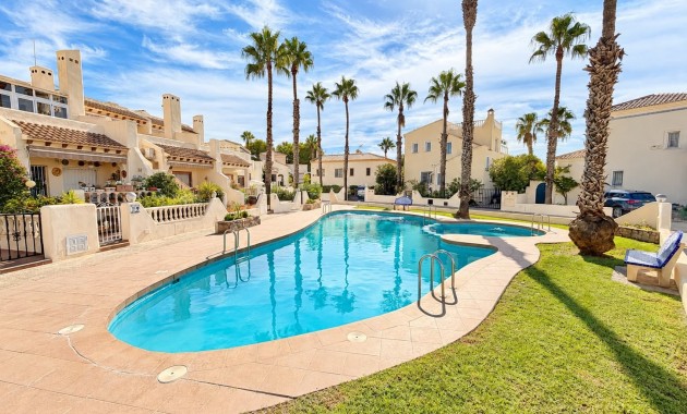 Sale - Apartment / flat -
Orihuela Costa - Las Ramblas