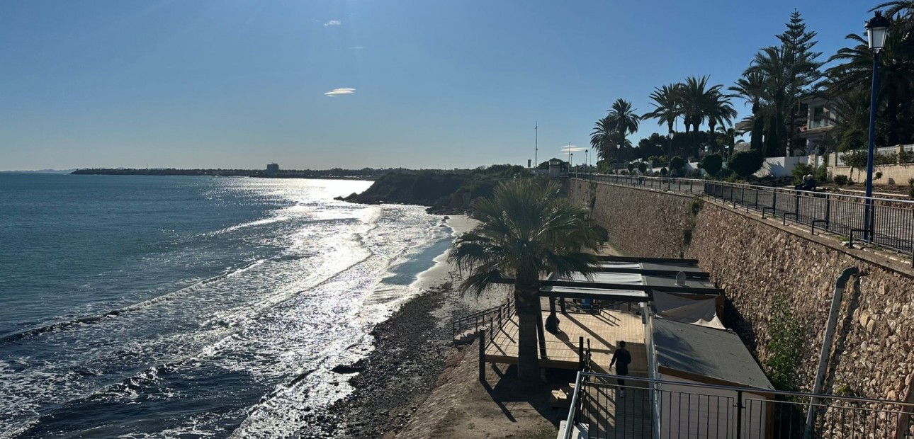 Sale - Apartment / flat -
Orihuela Costa - Las Ramblas