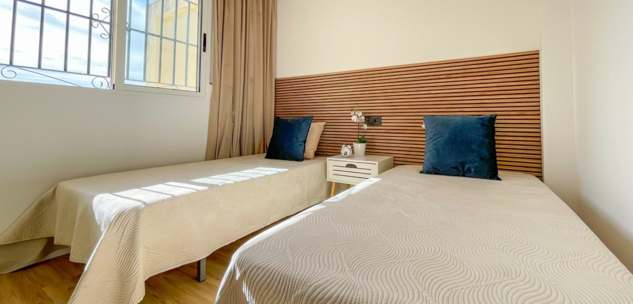 Sale - Townhouse -
Orihuela Costa - Los Altos