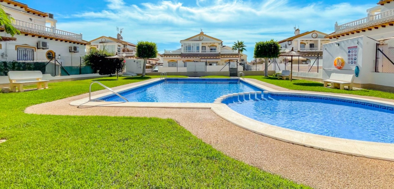 Sale - Townhouse -
Orihuela Costa - Los Altos