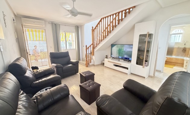 Sale - Quad Villa -
Orihuela Costa - Villamartin