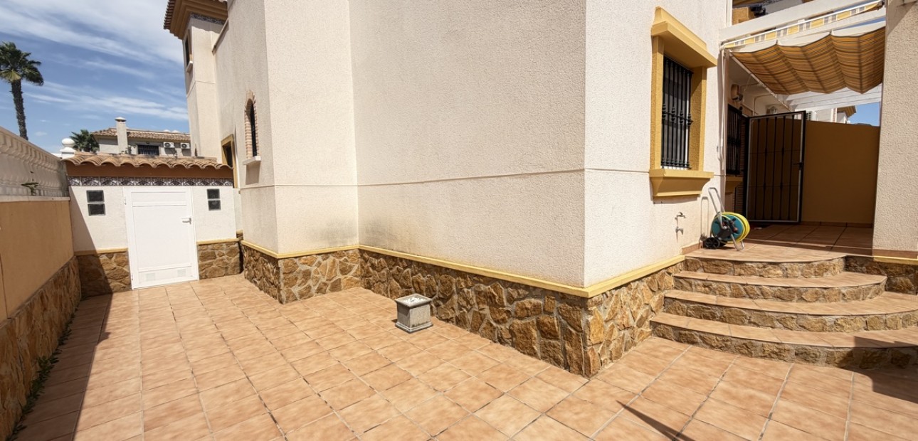 Sale - Quad Villa -
Orihuela Costa - Villamartin