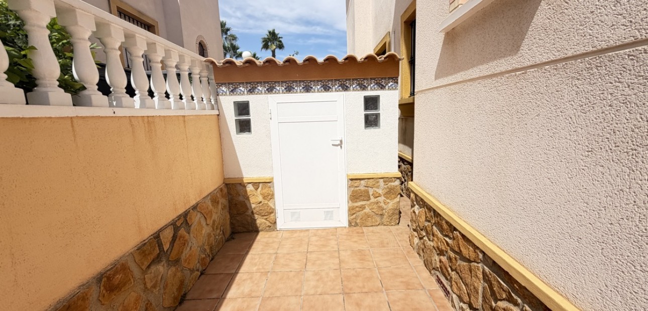 Sale - Quad Villa -
Orihuela Costa - Villamartin