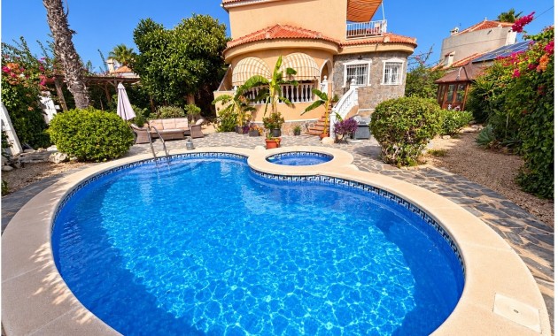 Sale - Detached Villa -
Ciudad Quesada - Lo Pepin