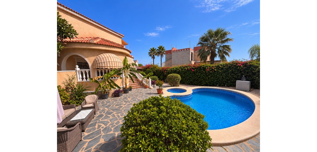 Sale - Detached Villa -
Ciudad Quesada - Lo Pepin