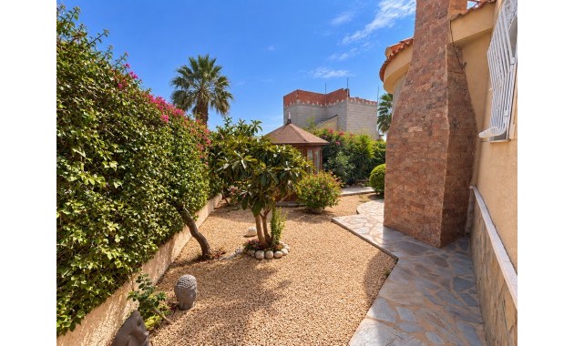 Sale - Detached Villa -
Ciudad Quesada - Lo Pepin