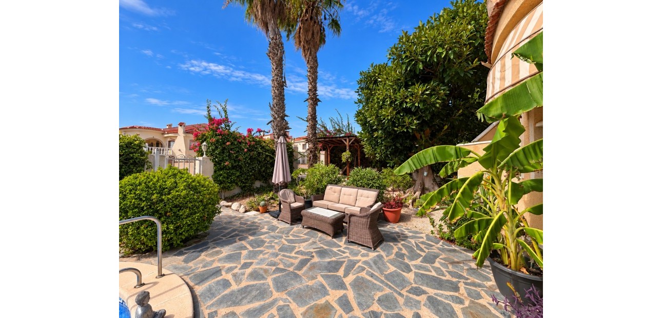 Sale - Detached Villa -
Ciudad Quesada - Lo Pepin