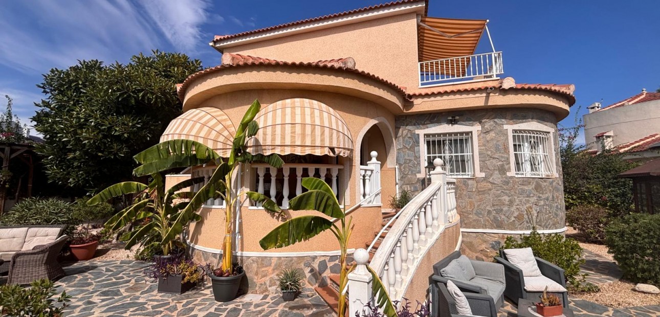Sale - Detached Villa -
Ciudad Quesada - Lo Pepin