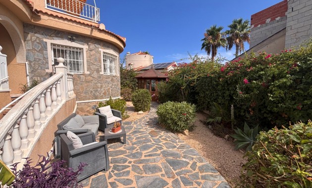 Sale - Detached Villa -
Ciudad Quesada - Lo Pepin