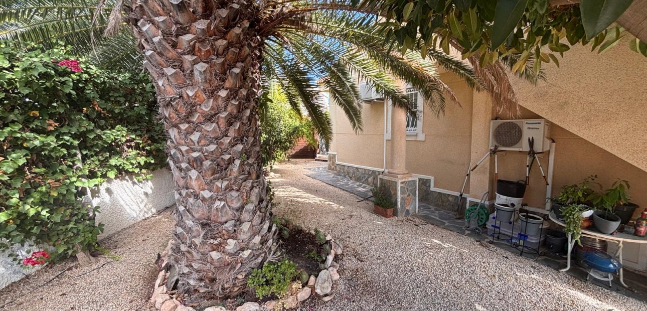 Sale - Detached Villa -
Ciudad Quesada - Lo Pepin