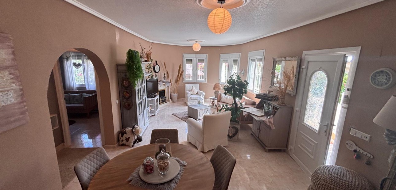 Sale - Detached Villa -
Ciudad Quesada - Lo Pepin