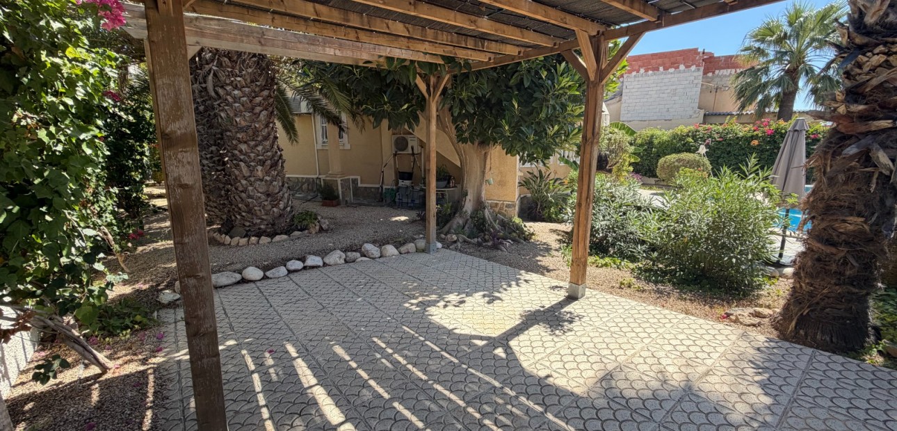 Sale - Villa -
Rojales - Lo Pepin