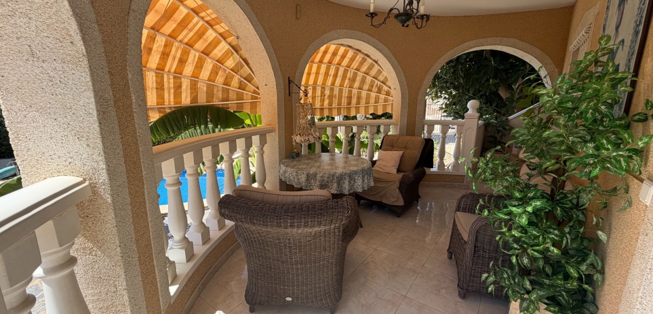 Sale - Villa -
Rojales - Lo Pepin
