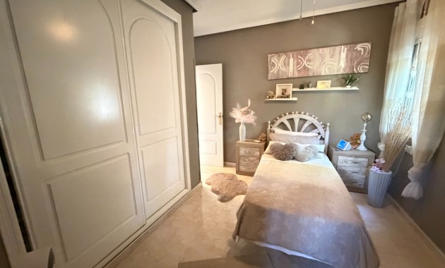 Sale - Villa -
Rojales - Lo Pepin