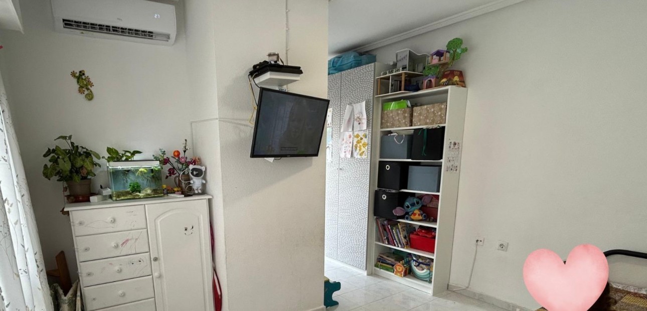 Sale - Studio -
Torrevieja - La Mata pueblo