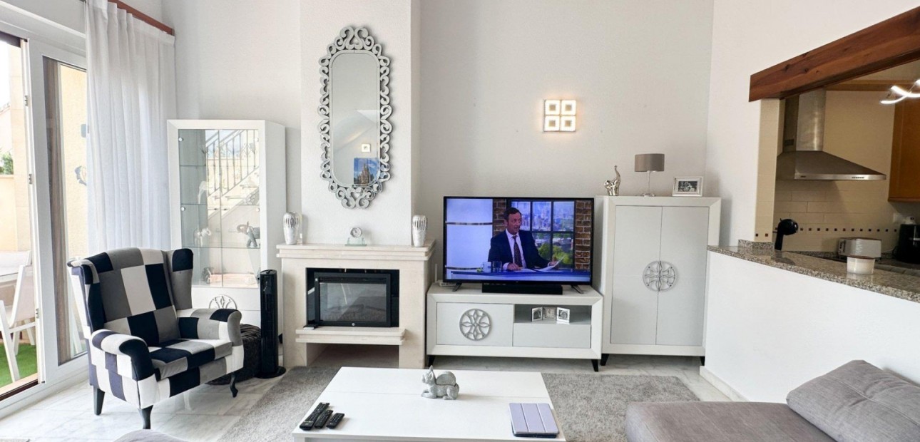 Sale - Terraced house -
Algorfa - Comunidad valenciana