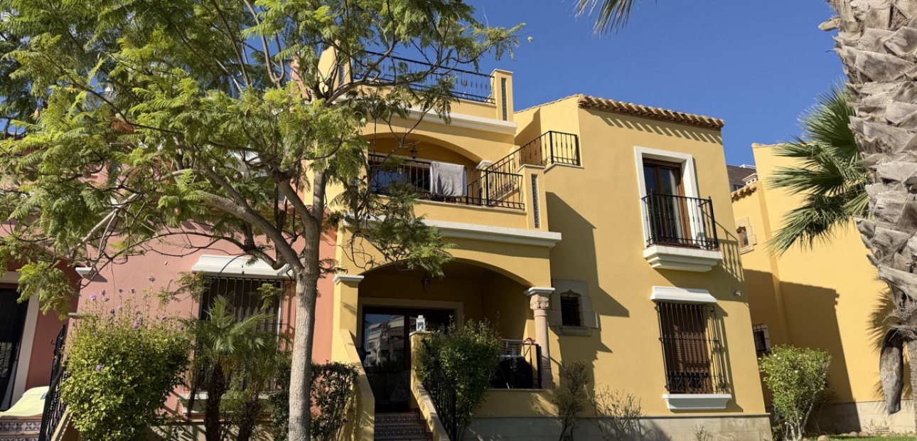 Sale - Apartment / flat -
Orihuela Costa - Las Ramblas