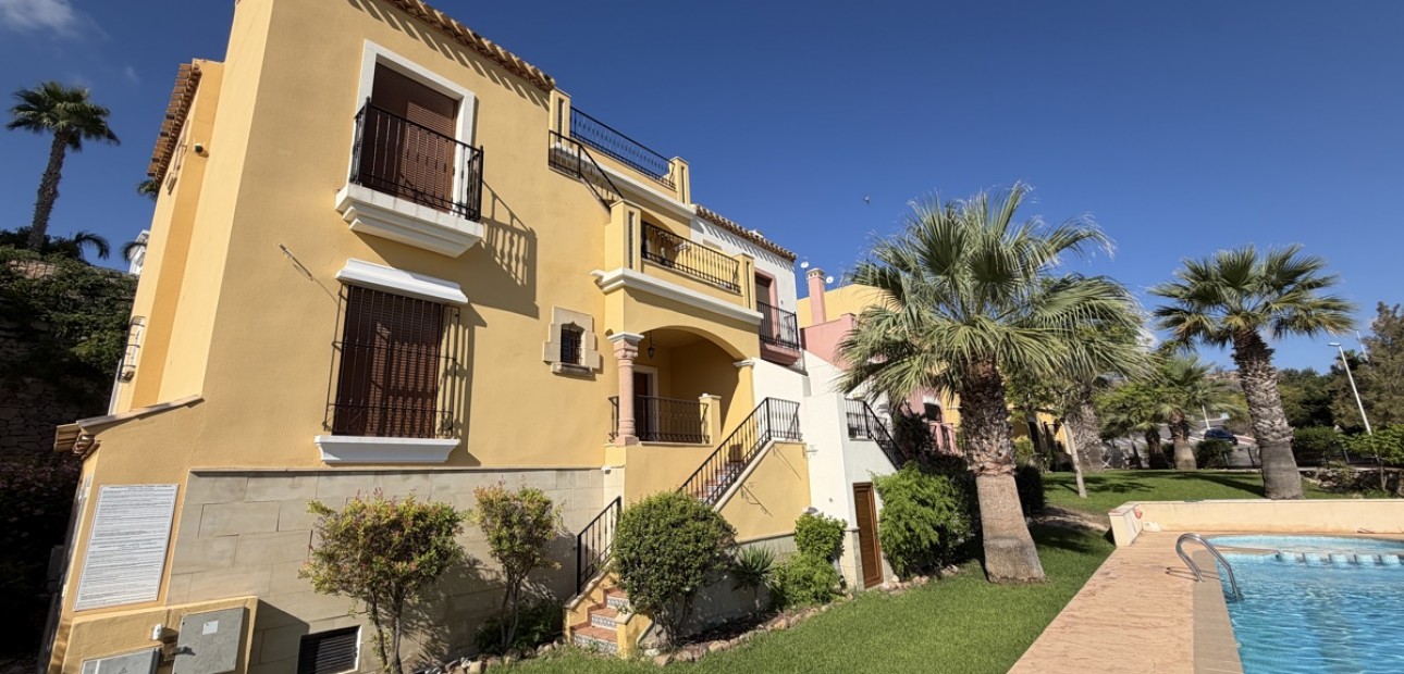 Sale - Apartment / flat -
Orihuela Costa - Las Ramblas