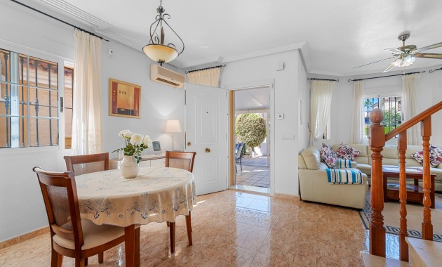 Sale - Detached Villa -
Guardamar del Segura - El Raso