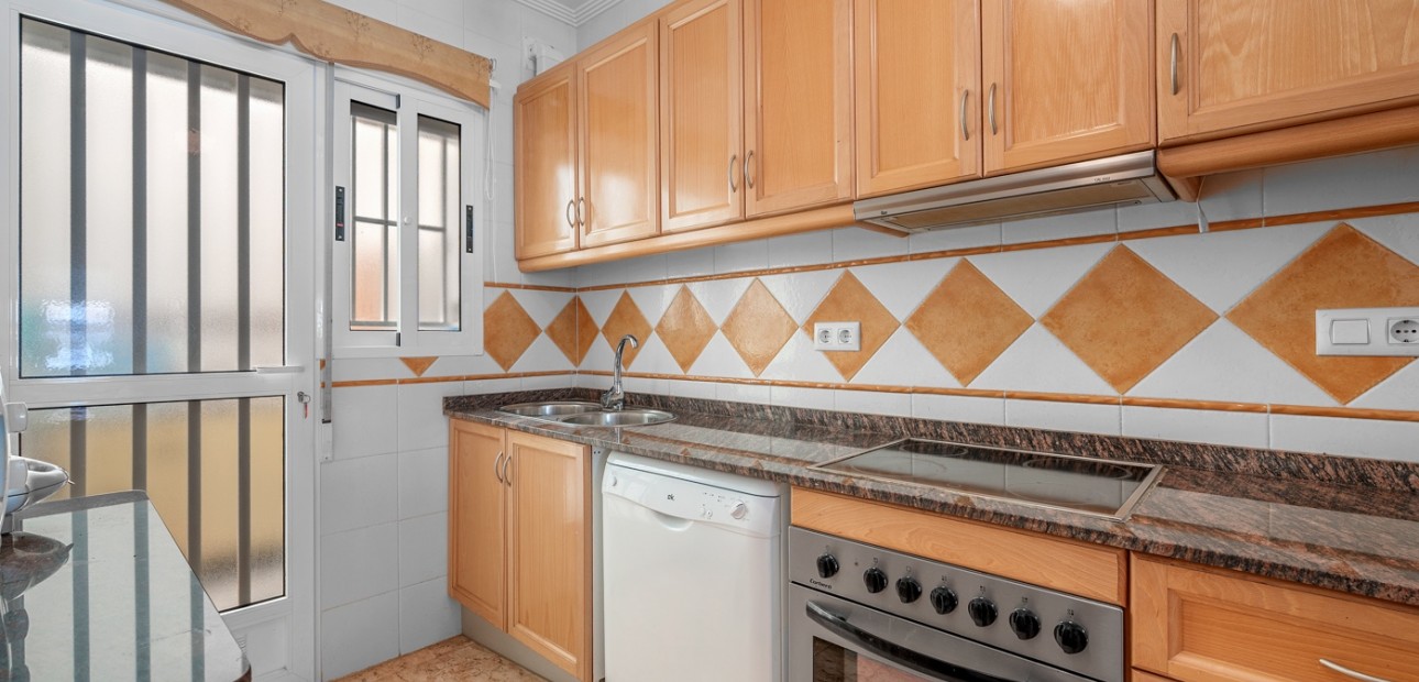 Sale - Detached Villa -
Guardamar del Segura - El Raso