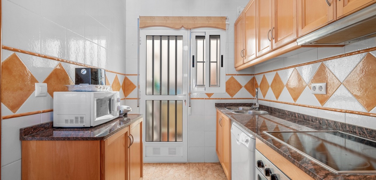 Sale - Detached Villa -
Guardamar del Segura - El Raso